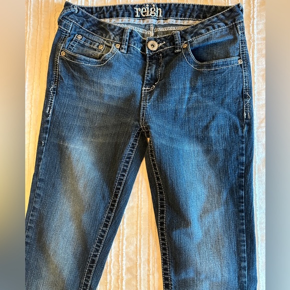 REIGN SIZE 5 Low rise boot cut Jeans Denim - Picture 2 of 5